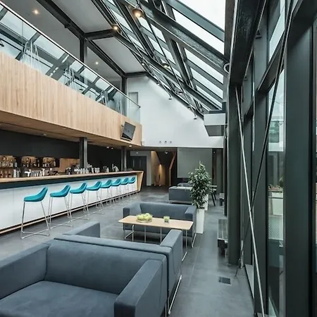 Regatta Restauracja ホテル 4*