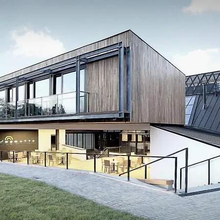 Regatta Restauracja 4*