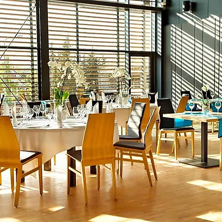호텔 Regatta Restauracja 4*