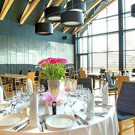 Regatta Restauracja 호텔 4*