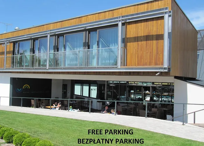 Regatta Restauracja بوزنان