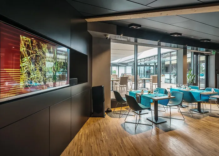 Готель Regatta Restauracja