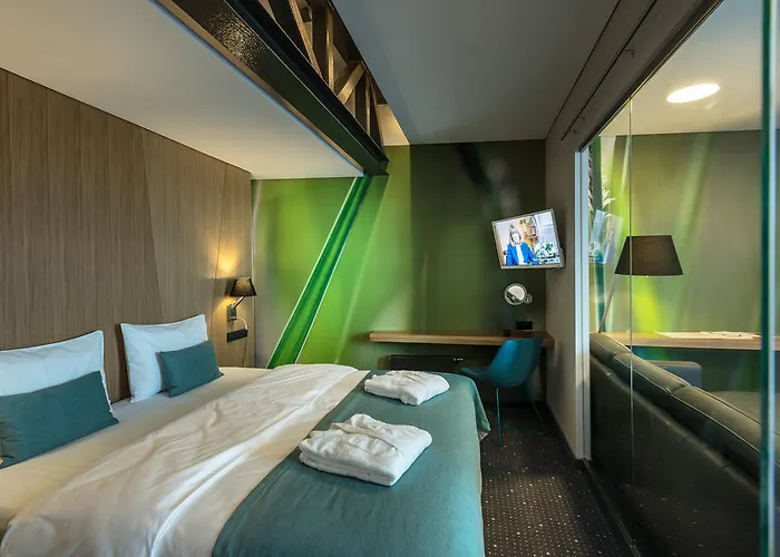 فندق Regatta Restauracja 4*