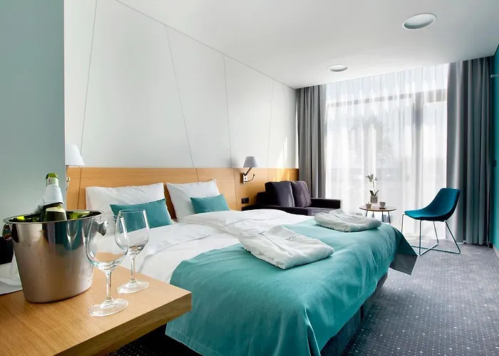 فندق Regatta Restauracja 4*