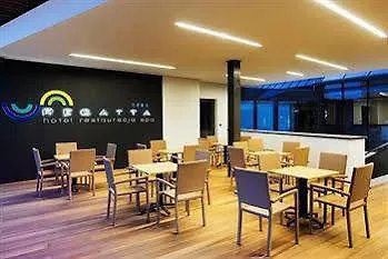 Regatta Restauracja فندق